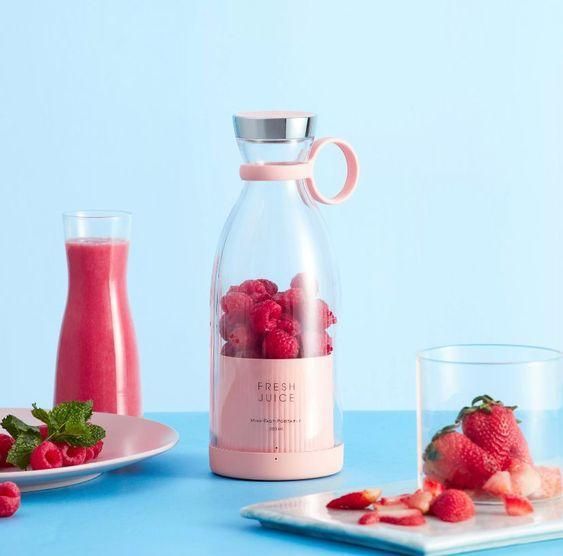 Travel portable mini juice blender